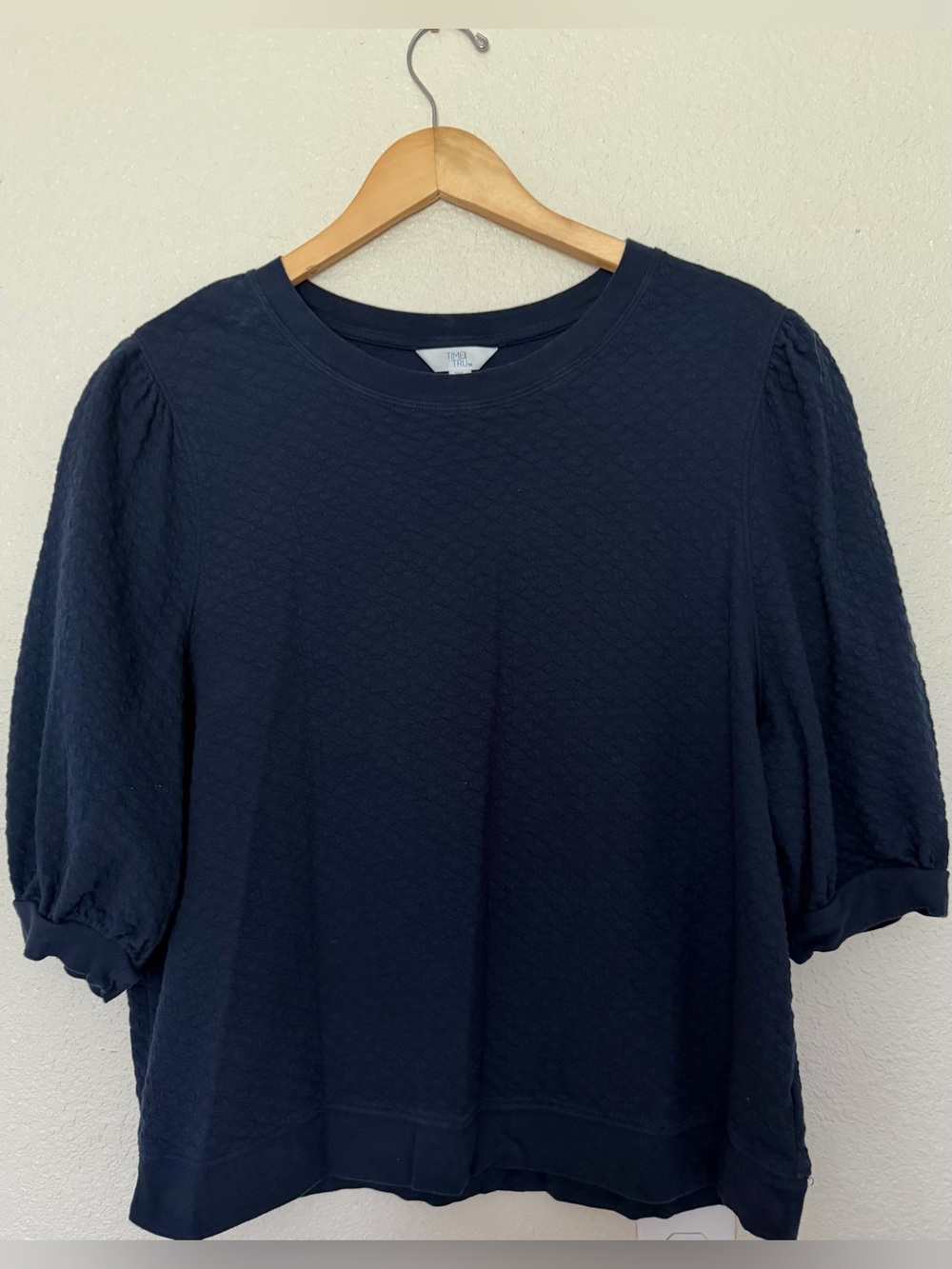 Time and True Navy Puff Sleeve Quilted Crewneck Top - XXL/20